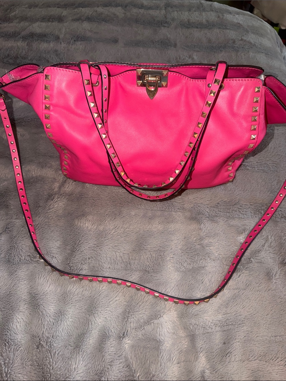 Preloved Valentino Garavani Studded Pink Tote Shoulder Bag great condition.